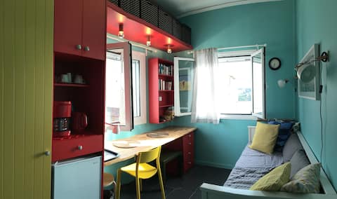 Successful Airbnb property: Your studio with Acropolis view in Περιφέρεια Αττικής