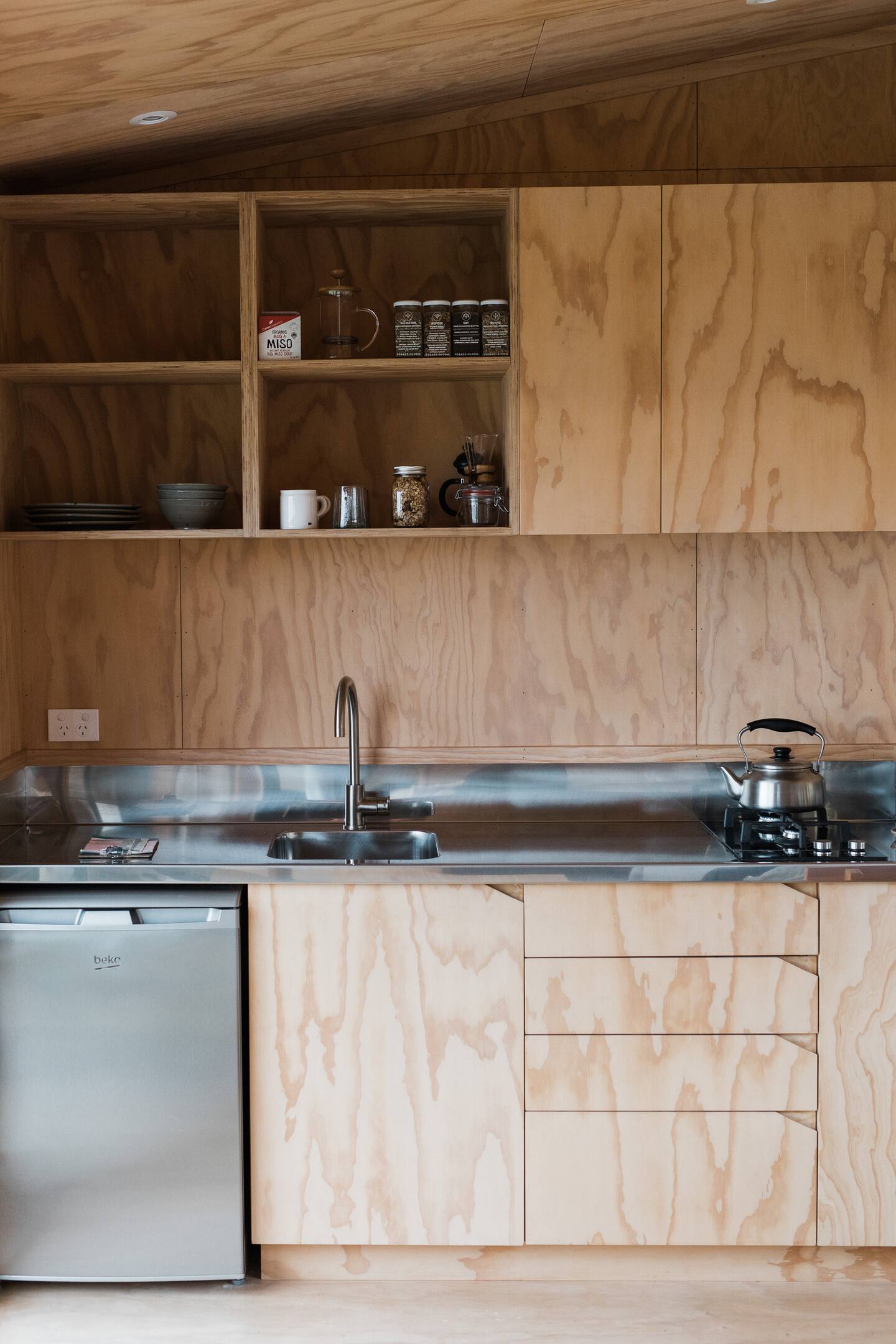 The Huts / Eco Bnb, Shipwreck Bay - Hut 1 2
