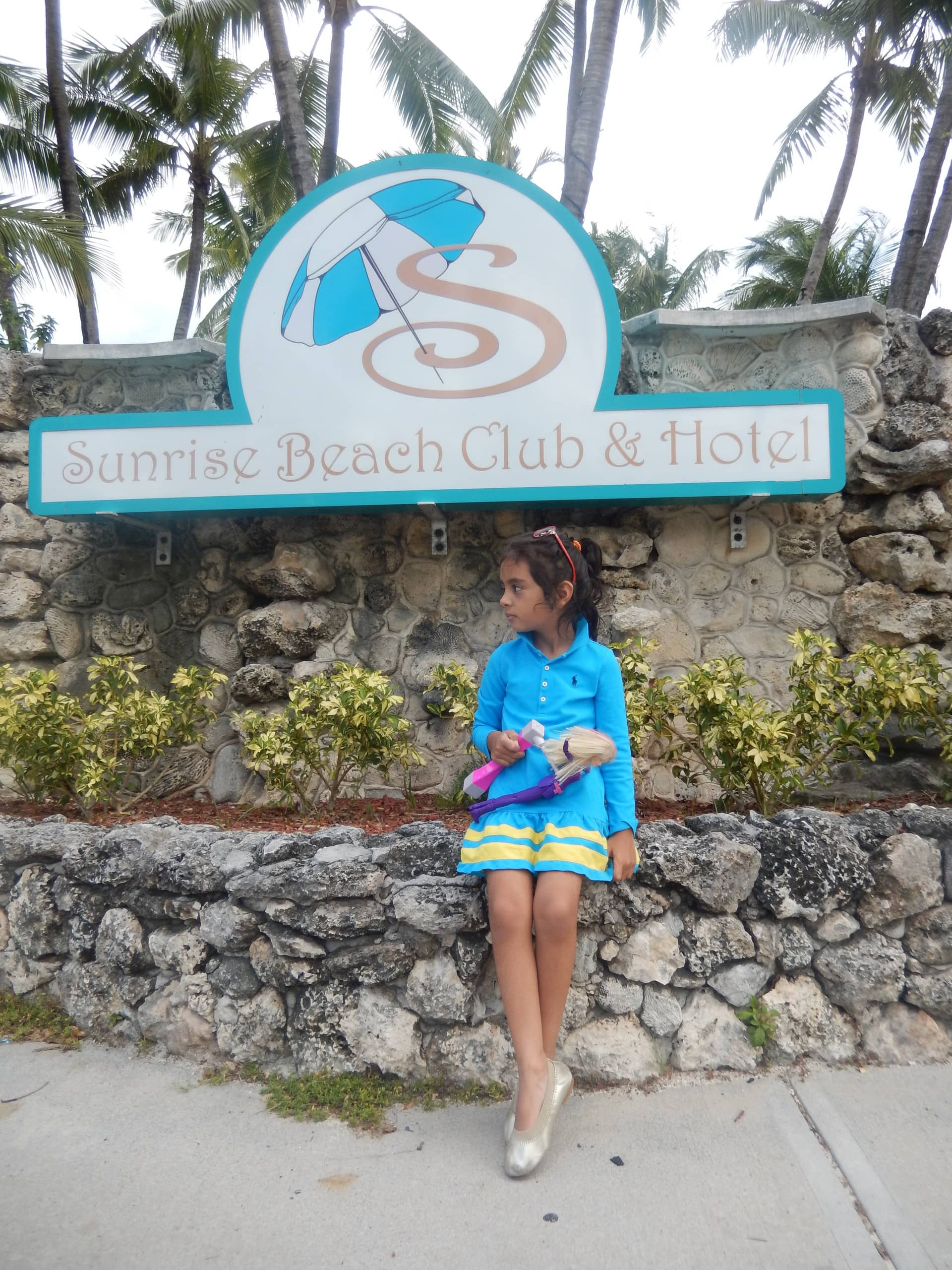 Paradise Island- Sunrise Beachfront Villas — photo 4
