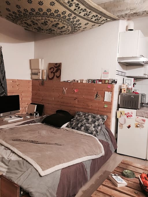 La chambre, salon, salle à manger :)