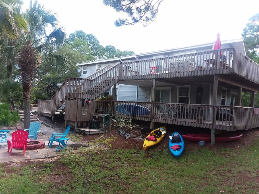 Lots of deck space to entertain and the brand new kayacs are y.ors to use