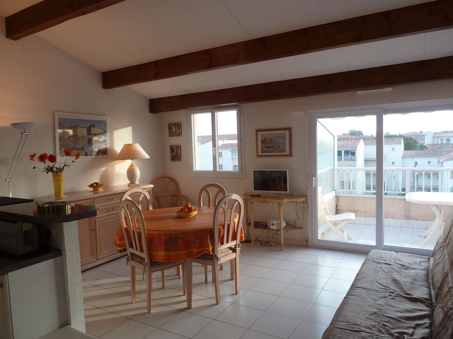 Salon donnant sur terrasse