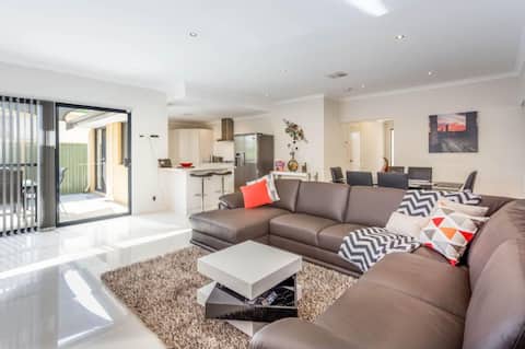 ☆ Relax on Raleigh 1 ☆ Family Home