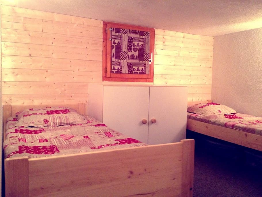 Chambre C: 2 lits simples