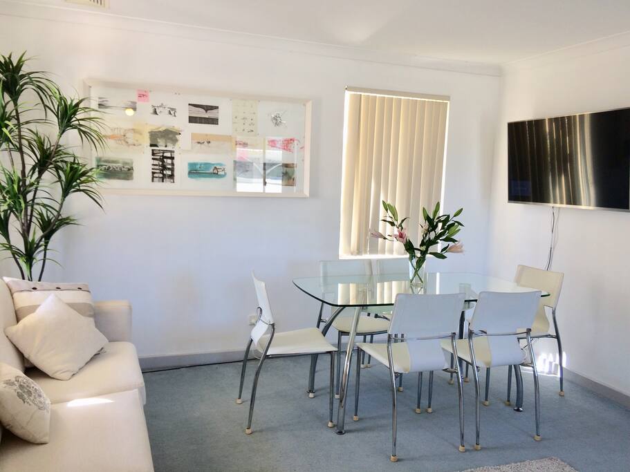 Upstairs dining area with 50 inch digital television with complimentary Netflix.