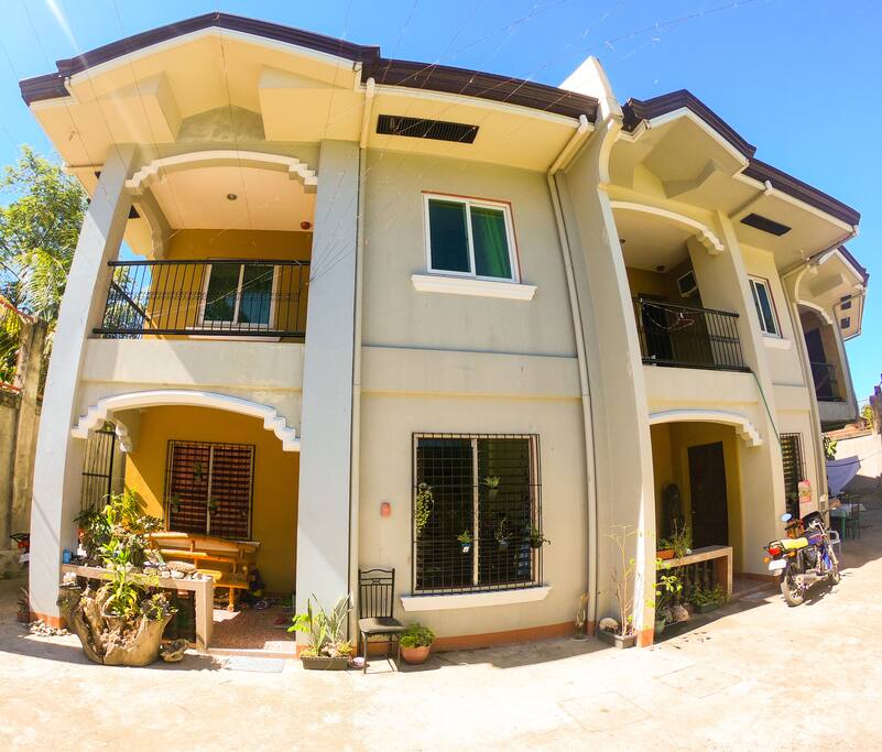 Villa with a balcony on the 2nd floor