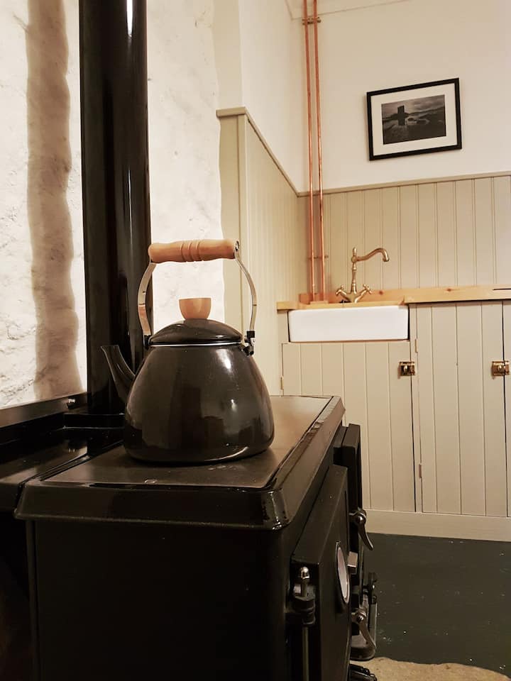 Beatshach Bothy - Speyside, Incredible Location! - Aberdeenshire