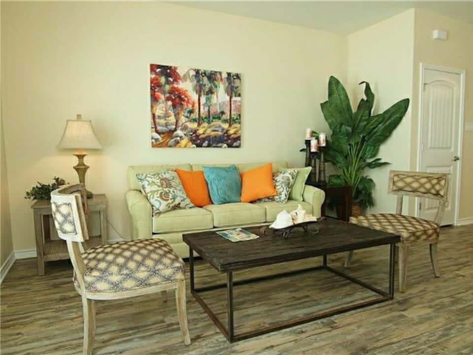 Beautiful townhouse at Nemo Cay! 3 bedroom 3 bath! — zdjęcie 1