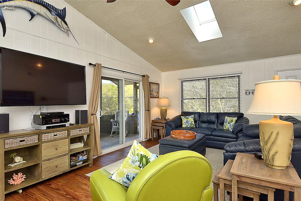 Main Level,Living Area,