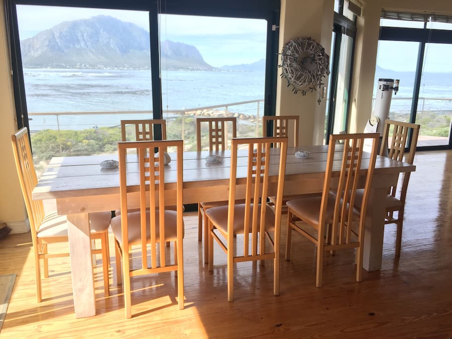 Dining Room Table leading out to big veranda - 360 degree view