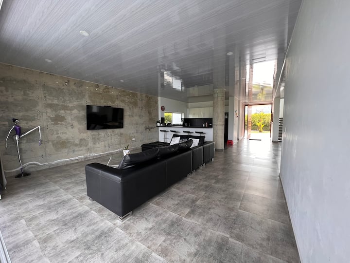 Villa Wanderlust Rtn 121412 - La Mesa