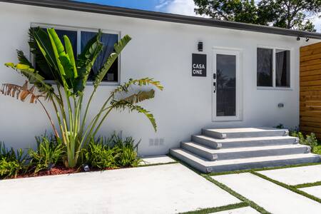Casa One Modern Tropical Retreat.