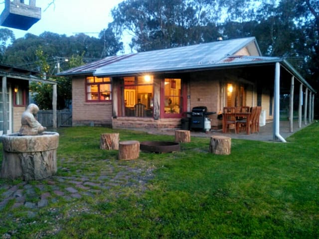 Airbnb Myrrhee Holiday Rentals Places To Stay Victoria