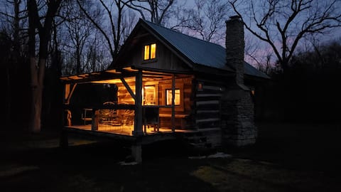 "Clover" 1830s Cabin on Hills Fork Farm