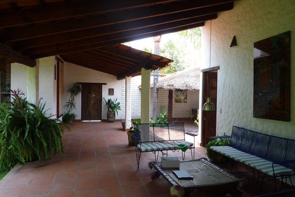 Sala Exterior/Pasillo Principal
