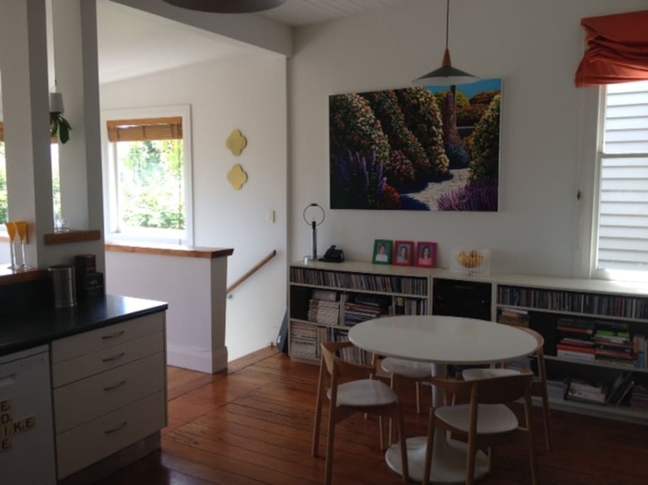 Kitchen with breakfast table