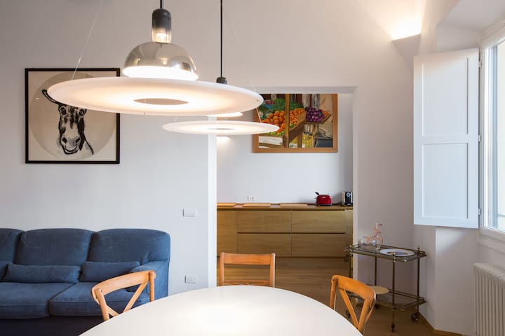 Cozy, spacious, bright: Florence at 360 ° gallery image 5