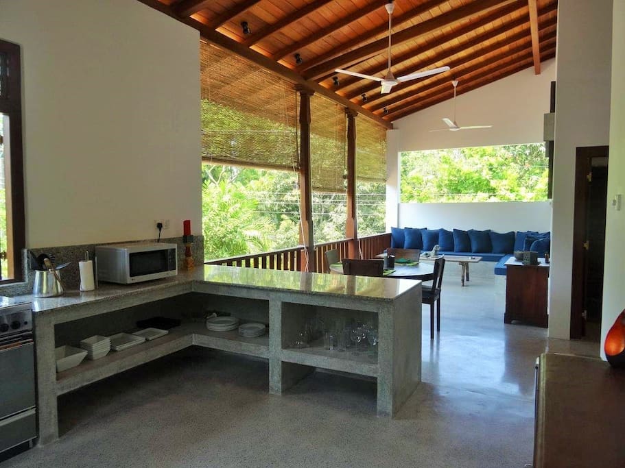 Fully equipped kitchen