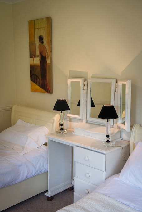 Guest bedroom
