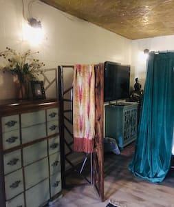 Enchanted Emerald, 0.8 mi to the Beach&Low Pricing