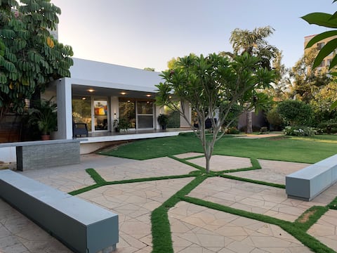 Sanika Farms - 3 Bedroom Stay with Swimming Pool