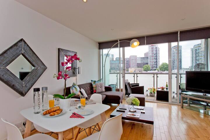 Beautiful River View Apartment in Pimlico/Victoria gallery image 2
