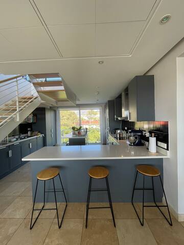 Marina Estate Designer Penthouse – V&A Waterfront gallery image 5