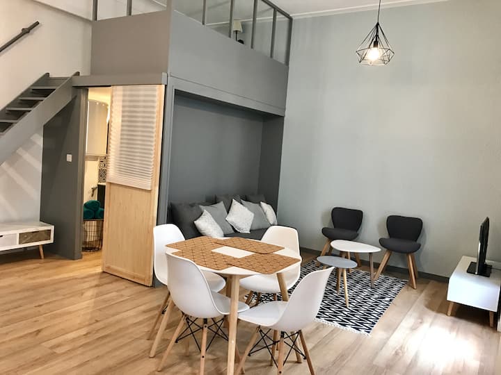 Location n*1 near Place Graslin, up to 4per Apartments for Rent in