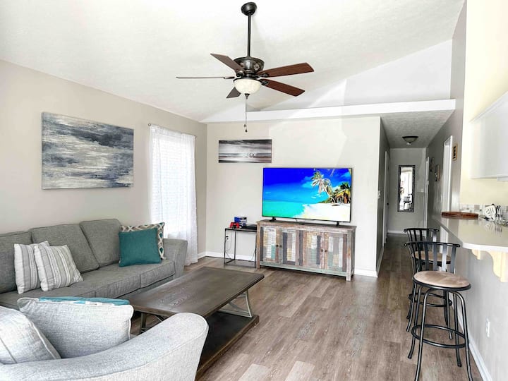🌞Walking Distance To Beach/fully Equipped 3bd/2ba🌟 - Panama City Beach, FL