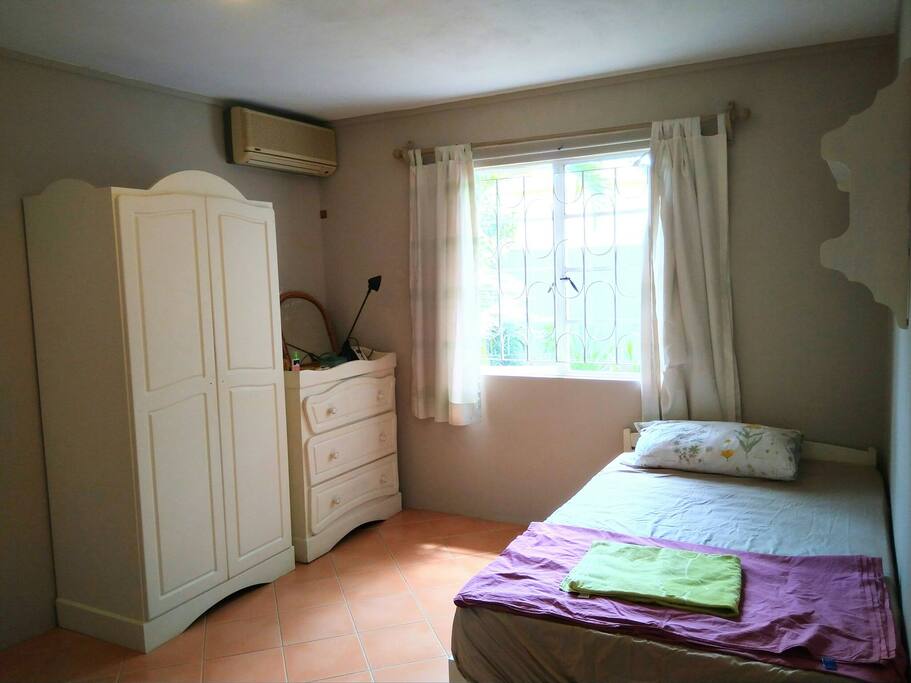 25m square big, single bed