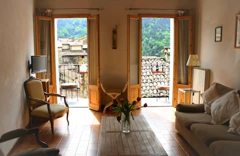 Cute Townhouse in Pigna, Liguria