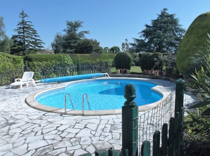 "Grande Vue" - A Little Bit Of French Tranquility - Mortagne-sur-Gironde