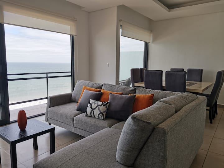 Condominio En Pearl Tower A Pie De Playa - マサトラン