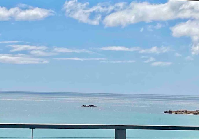 ☀️THE SUMMER HOUSE☀️ at Boat Harbour Beach