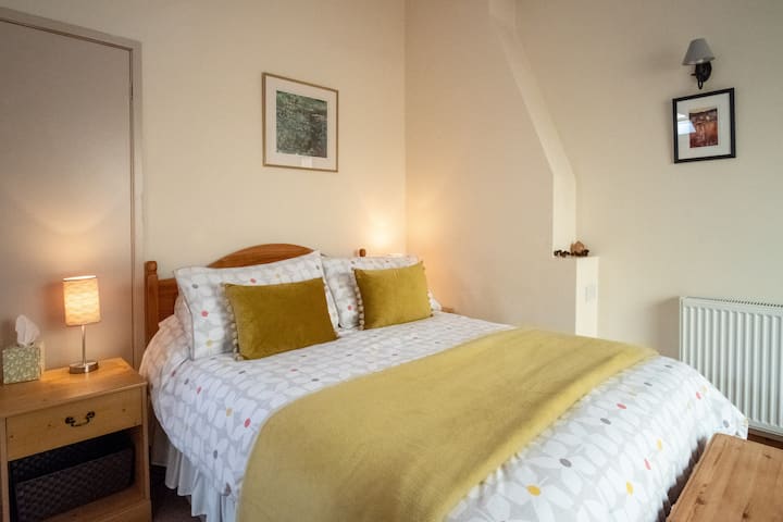 Our double bed features a 1000 spring mattress - all linen and towels provided.