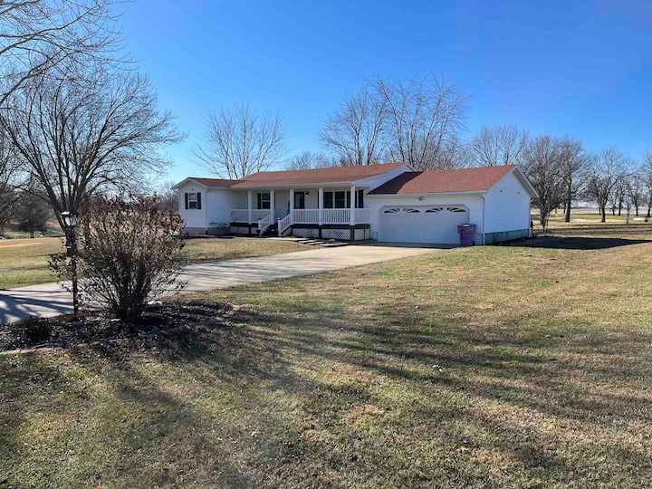 Spacious Country Style Home Houses for Rent in New Bloomfield