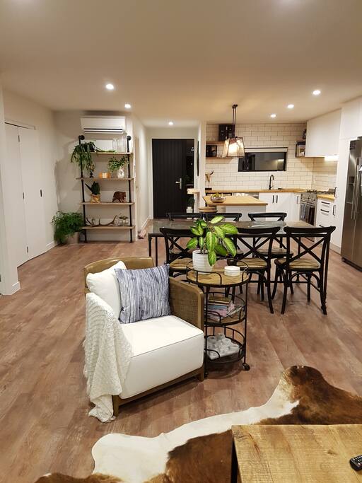 Open Plan Lounge, Dining, Kitchen