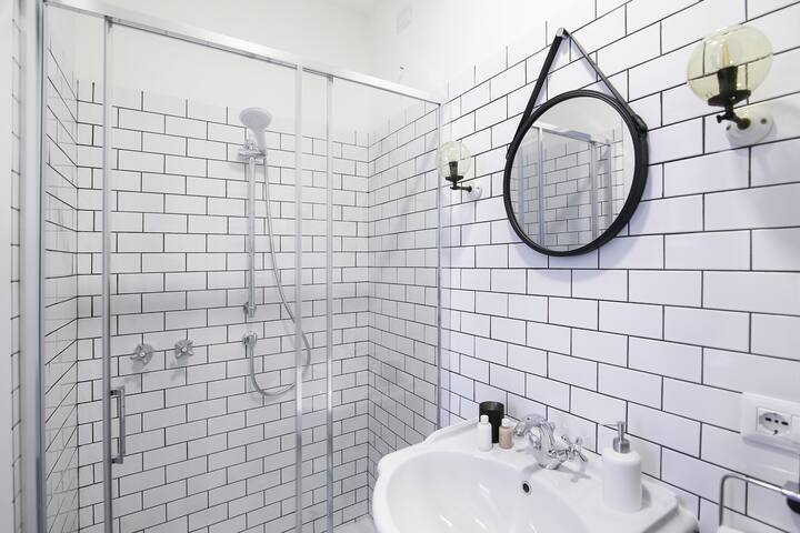 charming flat for 2/9 near Vatican City gallery image 5