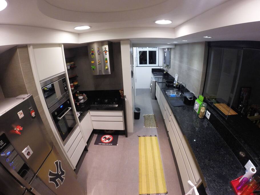 Cozinha e área de serviço