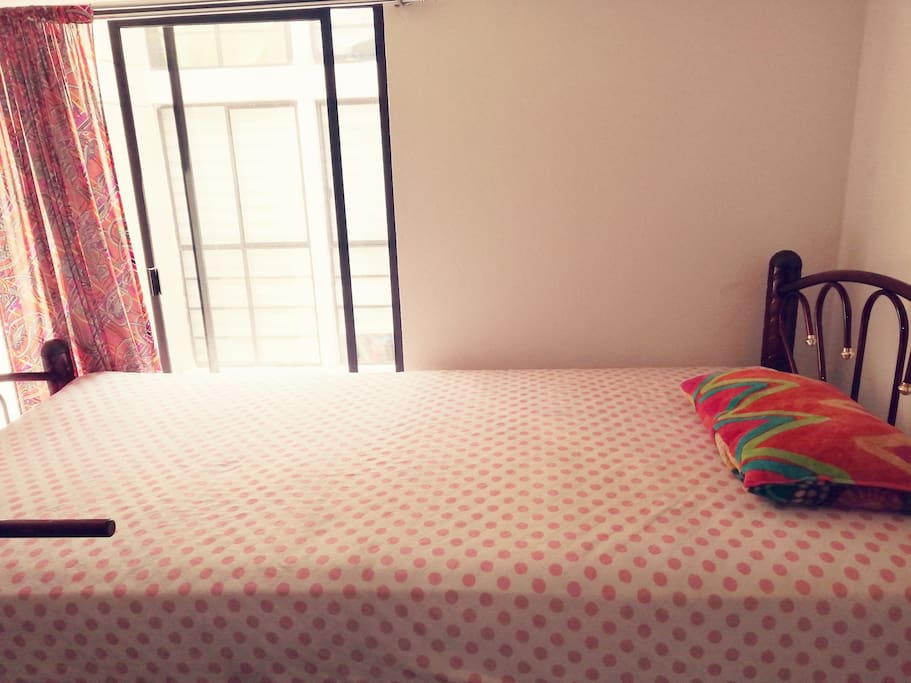 Cama individual en litera