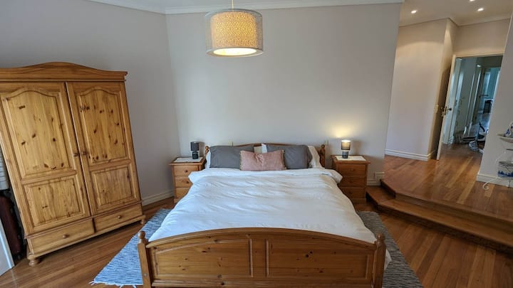 Основна спалня