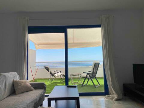 New duplex facing the sea of Castell
