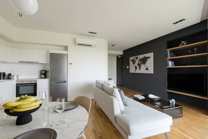 Kalypso, Urban APT w/ Unique Views of Acropolis! gallery image 5