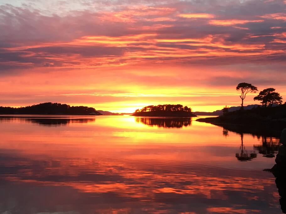 Solnedgang i Svanybukt