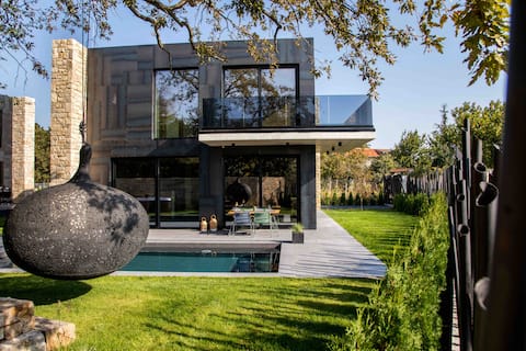 Villa "La Villas H1" - with pool and hot tub