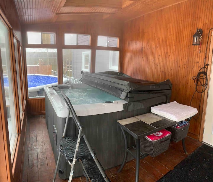 Yellowknife Bay Vacation Rentals & Homes Yellowknife, Canada Airbnb