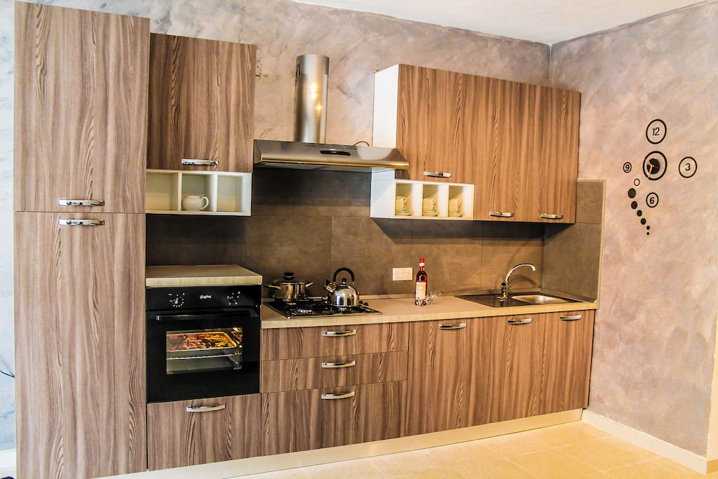 Fully equipped kitchen
