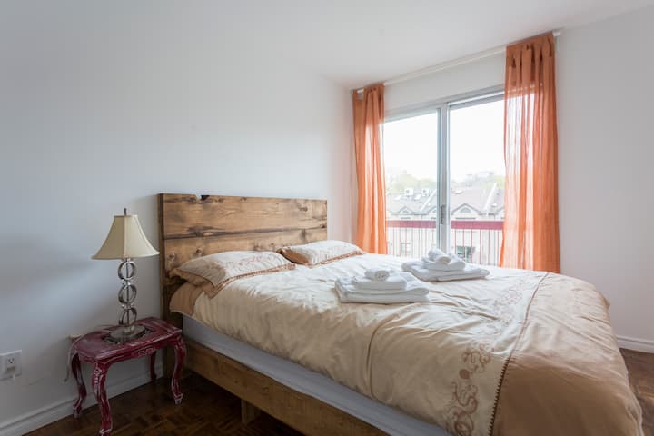 Bedroom No.2
Wooden bed with comfortable mattress
