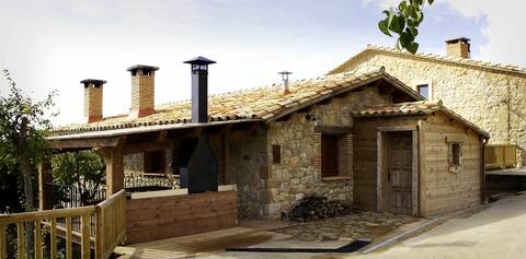 El Puit: Farmhouse for 6 with a community pool