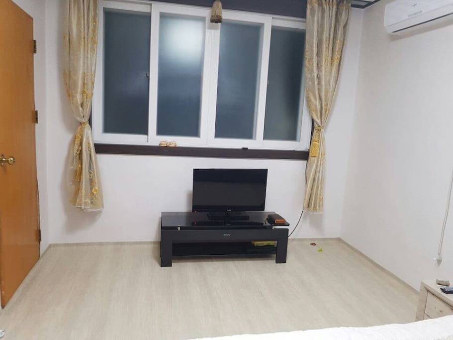 안방에 TV..